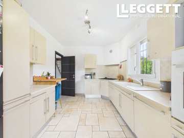 ahr0chm6ly9jzg4uagvzdglhlmltbw8vaw1hz2uvvevom