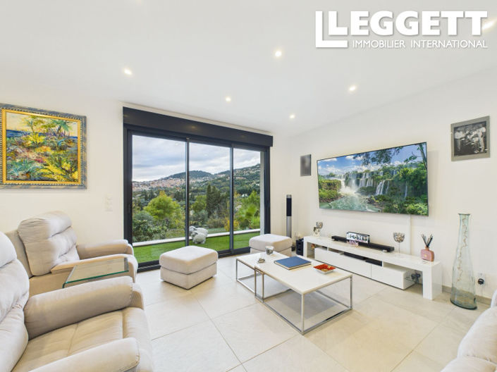 Image No.6-4 Bed House for sale