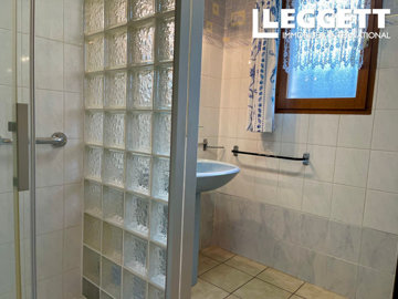 ahr0chm6ly9jzg4uagvzdglhlmltbw8vaw1hz2uvvevom