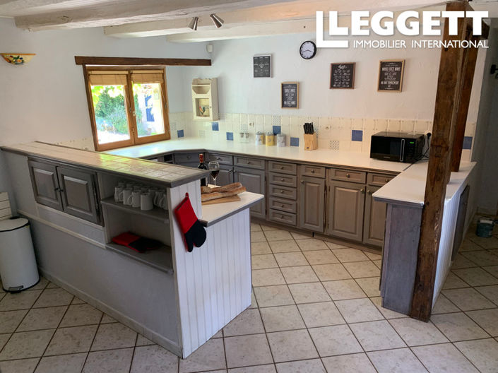 Image No.3-5 Bed House for sale