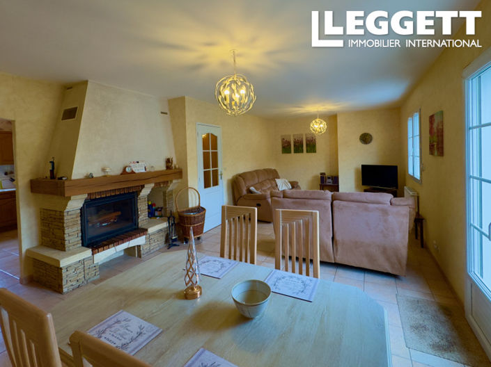 Image No.3-3 Bed House for sale