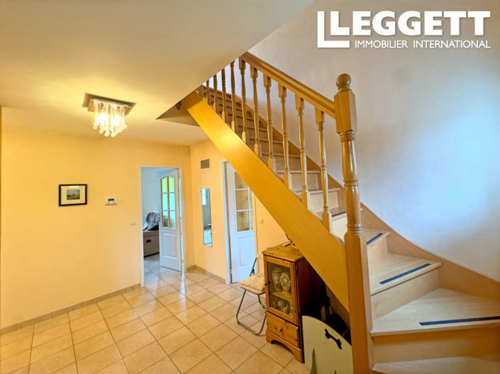 Image No.6-3 Bed House for sale