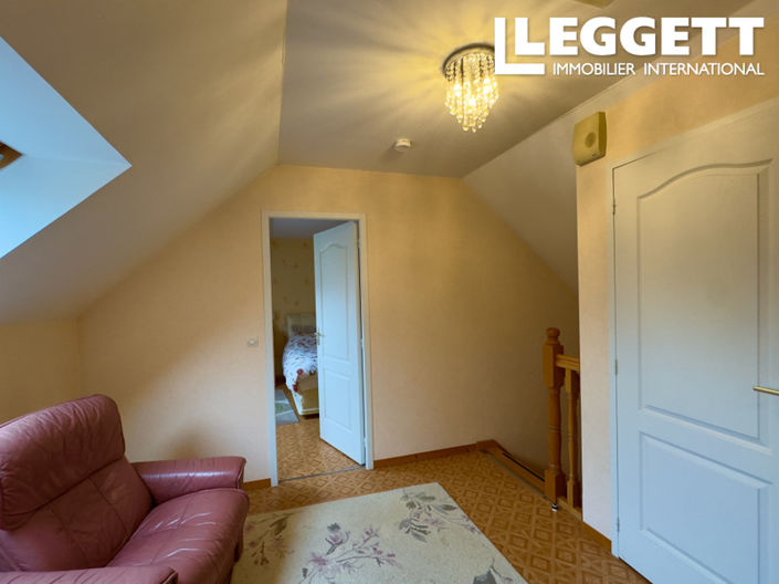 Image No.7-3 Bed House for sale