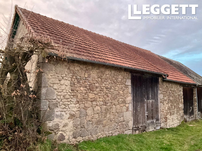 Image No.10-2 Bed House for sale