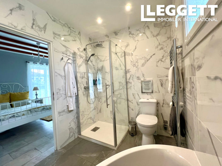 Image No.8-4 Bed House for sale