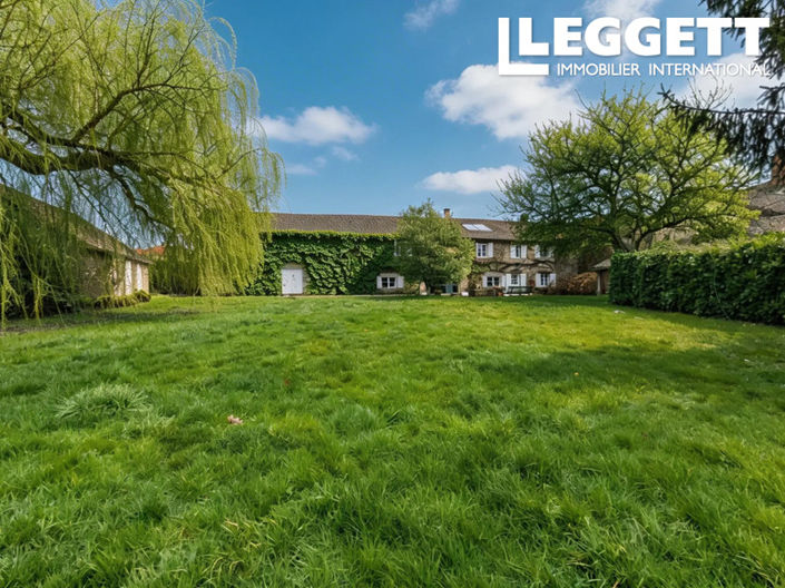 Image No.10-6 Bed House for sale