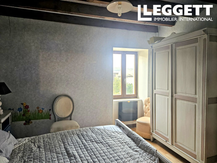 Image No.6-4 Bed House for sale