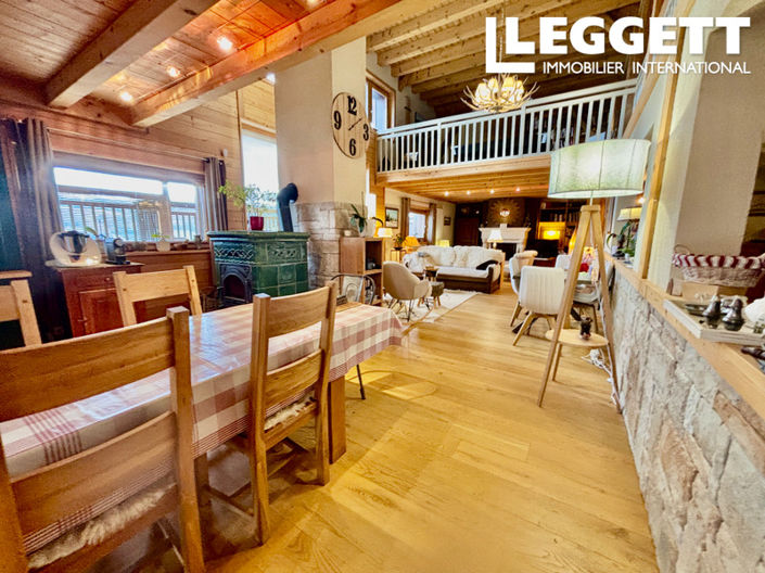 Image No.6-5 Bed House for sale