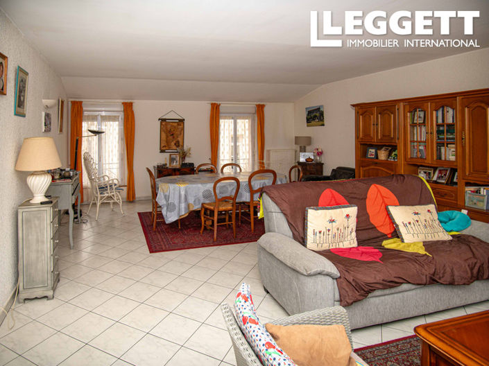 Image No.3-3 Bed House for sale