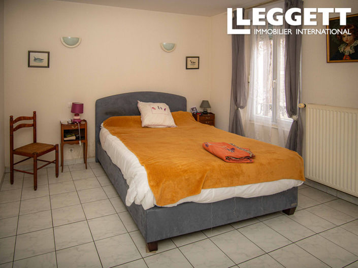 Image No.5-3 Bed House for sale