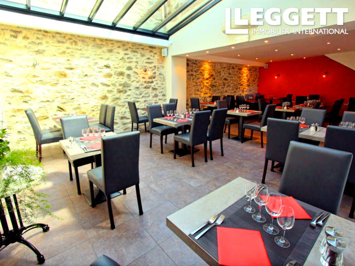 Image No.2-Commercial de 3 chambres à vendre à Homps