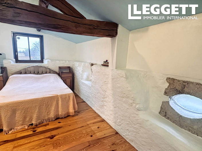 Image No.9-3 Bed House for sale