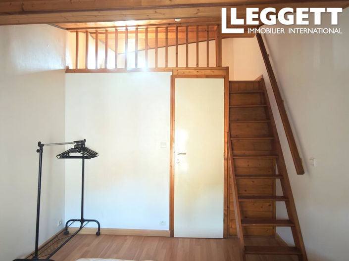 Image No.5-2 Bed House for sale