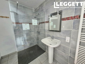 ahr0chm6ly9jzg4uagvzdglhlmltbw8vaw1hz2uvvevom