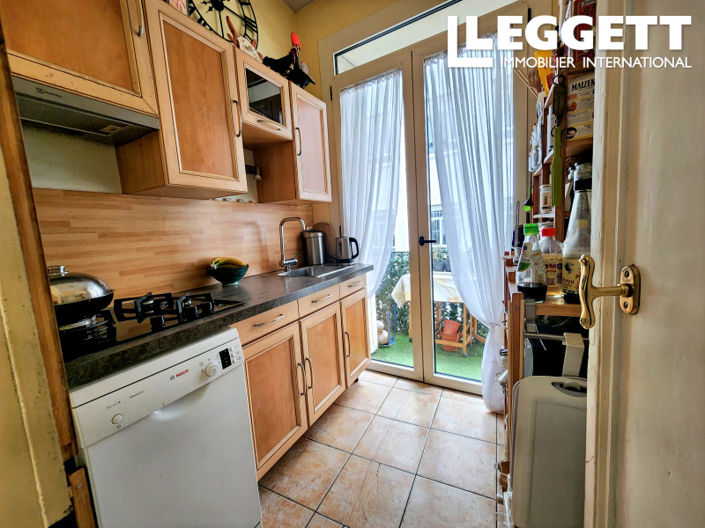 Image No.5-2 Bed House for sale