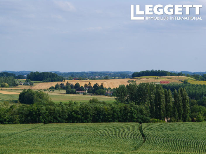 Image No.10-8 Bed House for sale