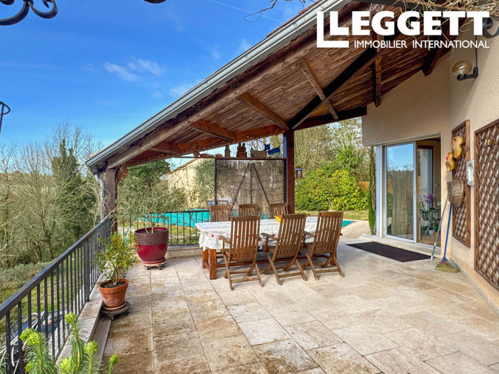 Image No.2-4 Bed House for sale