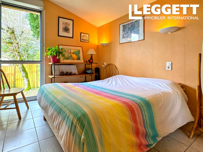 Image No.8-4 Bed House for sale