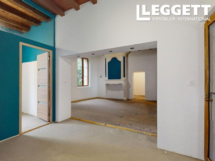 Image No.8-9 Bed House for sale