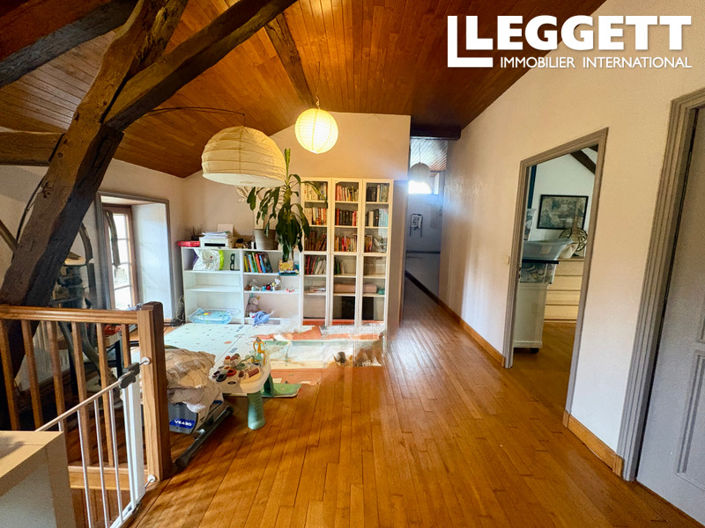 Image No.10-4 Bed House for sale