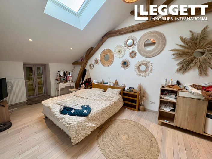 Image No.5-4 Bed House for sale