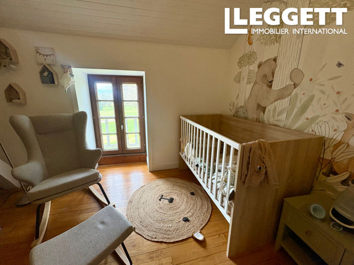 Image No.8-4 Bed House for sale