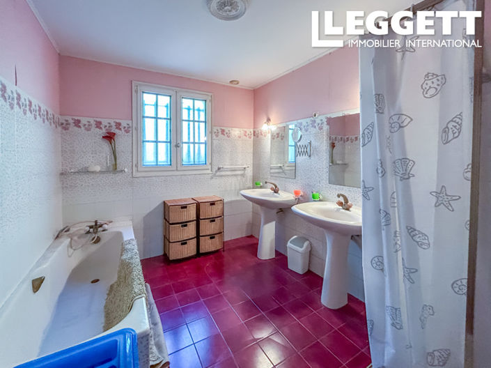 Image No.4-4 Bed House for sale