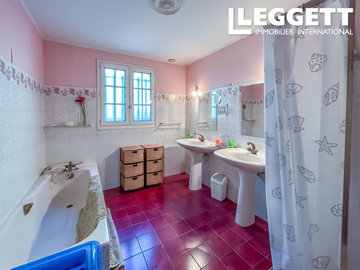 ahr0chm6ly9jzg4uagvzdglhlmltbw8vaw1hz2uvvevom