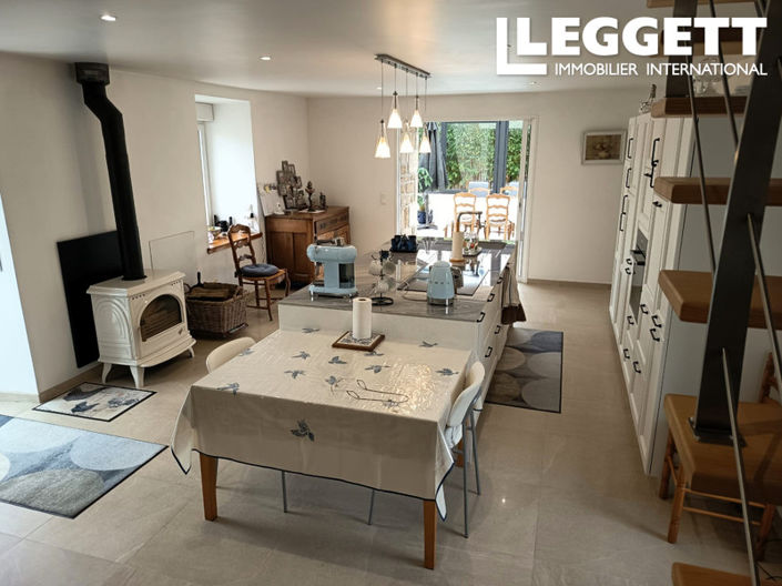 Image No.3-5 Bed House for sale