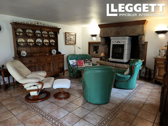 Image No.7-5 Bed House for sale