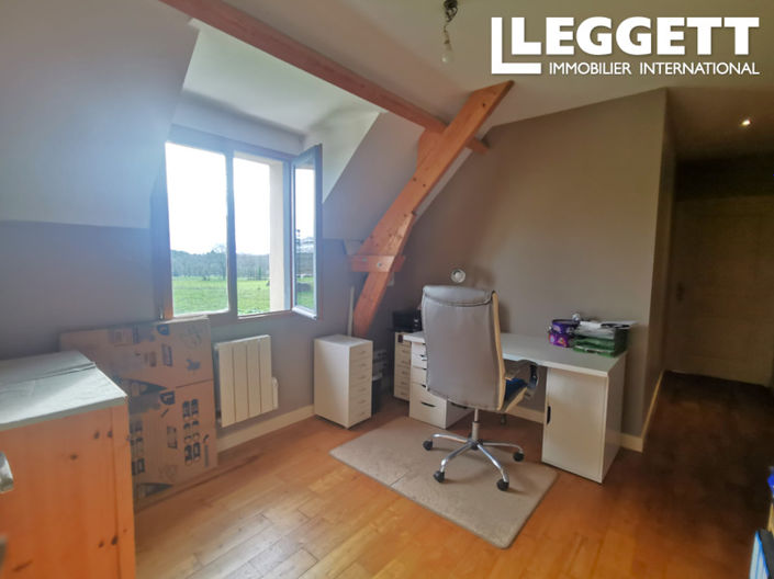 Image No.10-5 Bed House for sale