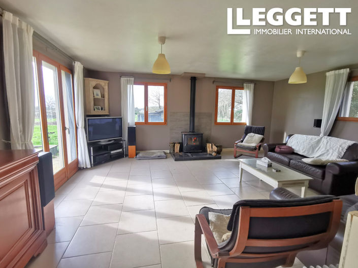 Image No.4-5 Bed House for sale