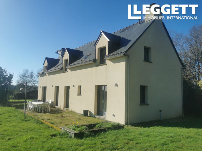 Image No.8-5 Bed House for sale