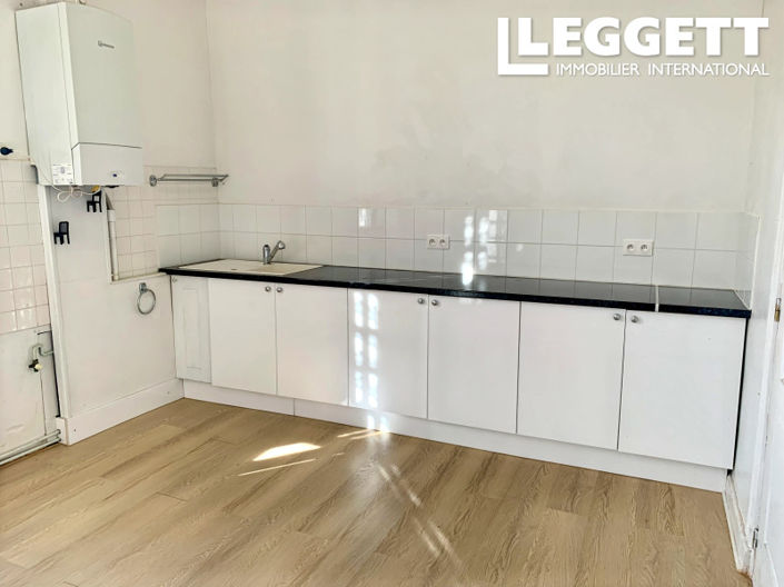 Image No.8-6 Bed House for sale