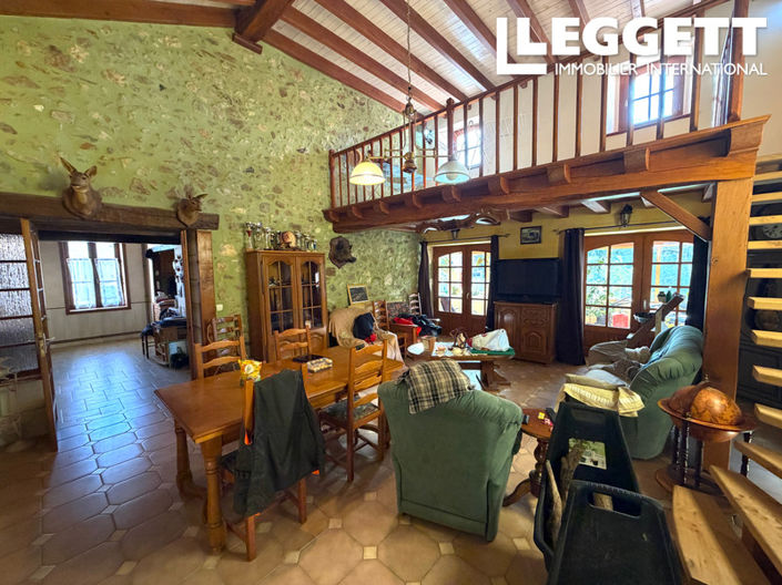 Image No.6-3 Bed House for sale