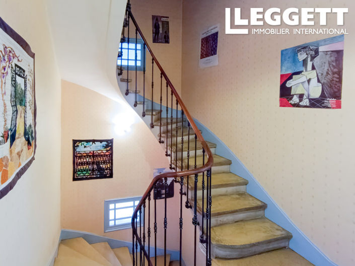 Image No.10-5 Bed House for sale