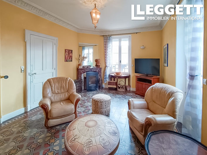 Image No.5-5 Bed House for sale