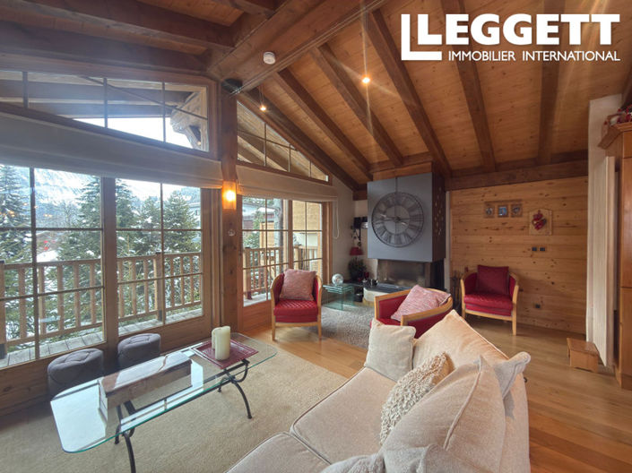 Image No.2-4 Bed House for sale