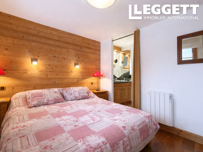 Image No.5-4 Bed House for sale