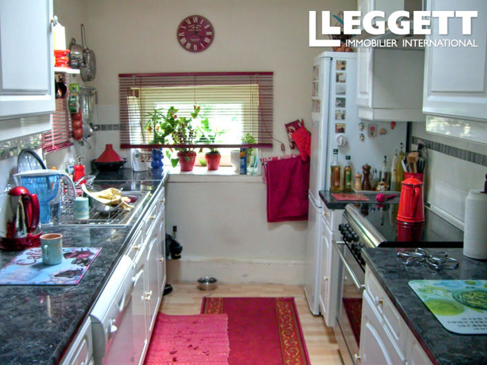 Image No.2-Maison de 2 chambres à vendre à Saint-Laurent-de-Céris