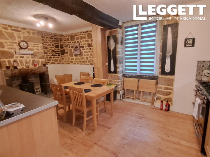Image No.8-4 Bed House for sale