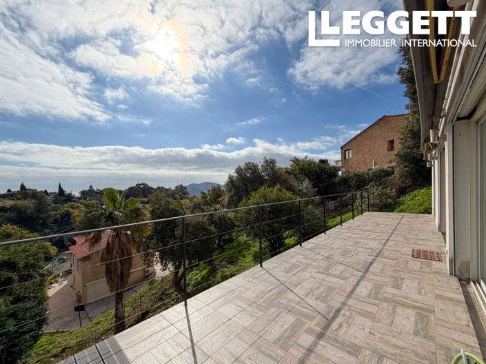 Image No.3-3 Bed House for sale