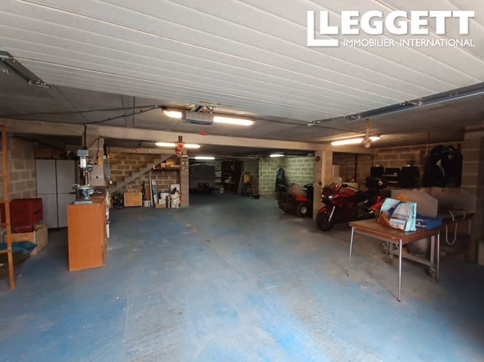 Image No.10-4 Bed House for sale