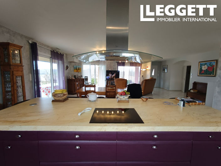 Image No.5-4 Bed House for sale