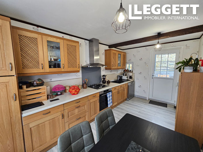 Image No.9-3 Bed House for sale