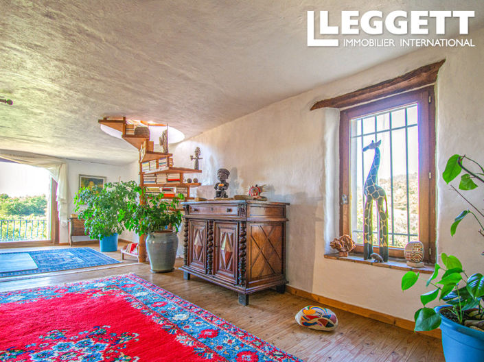 Image No.6-4 Bed House for sale