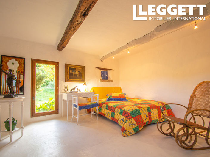 Image No.7-4 Bed House for sale