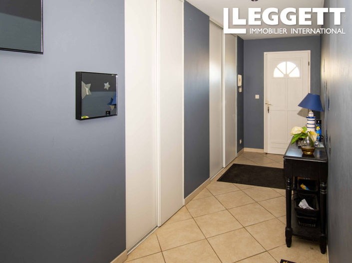 Image No.7-4 Bed House for sale