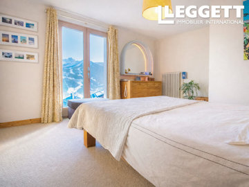 ahr0chm6ly9jzg4uagvzdglhlmltbw8vaw1hz2uvvevom