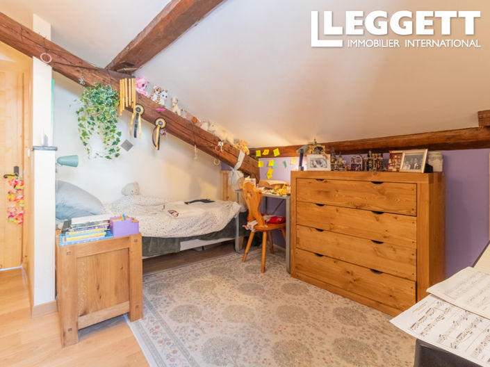 Image No.6-4 Bed House for sale